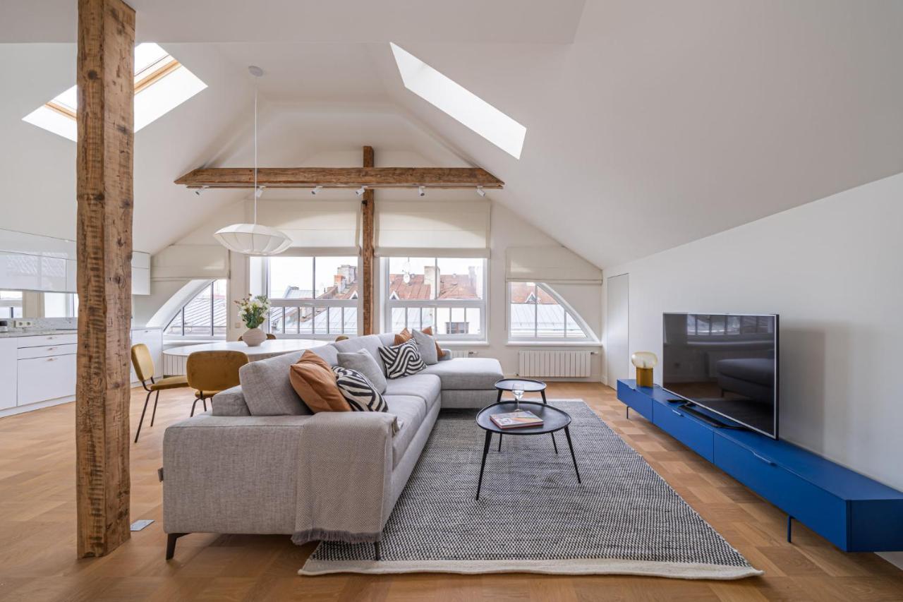 Bright Designer Apartment In City Centre Riga Exterior photo
